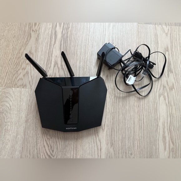 Nighthawk WiFi Router - Picture 2 of 2